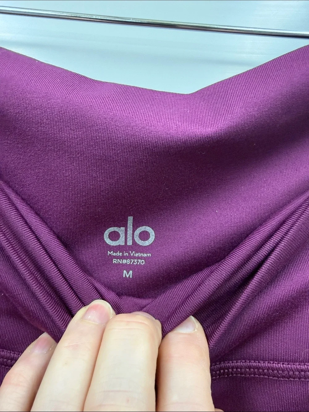Alo fuchsia, color Active Capri Leggings